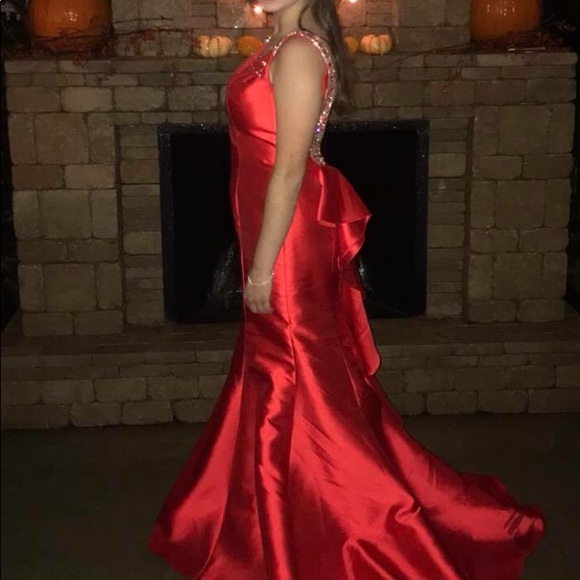 Red Prom/Formal Mermaid Dress - Picture 3 of 10